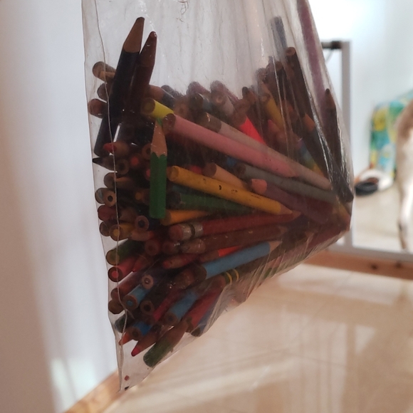 Misc mixed big variety colored pencils pack - Picture 3 of 6